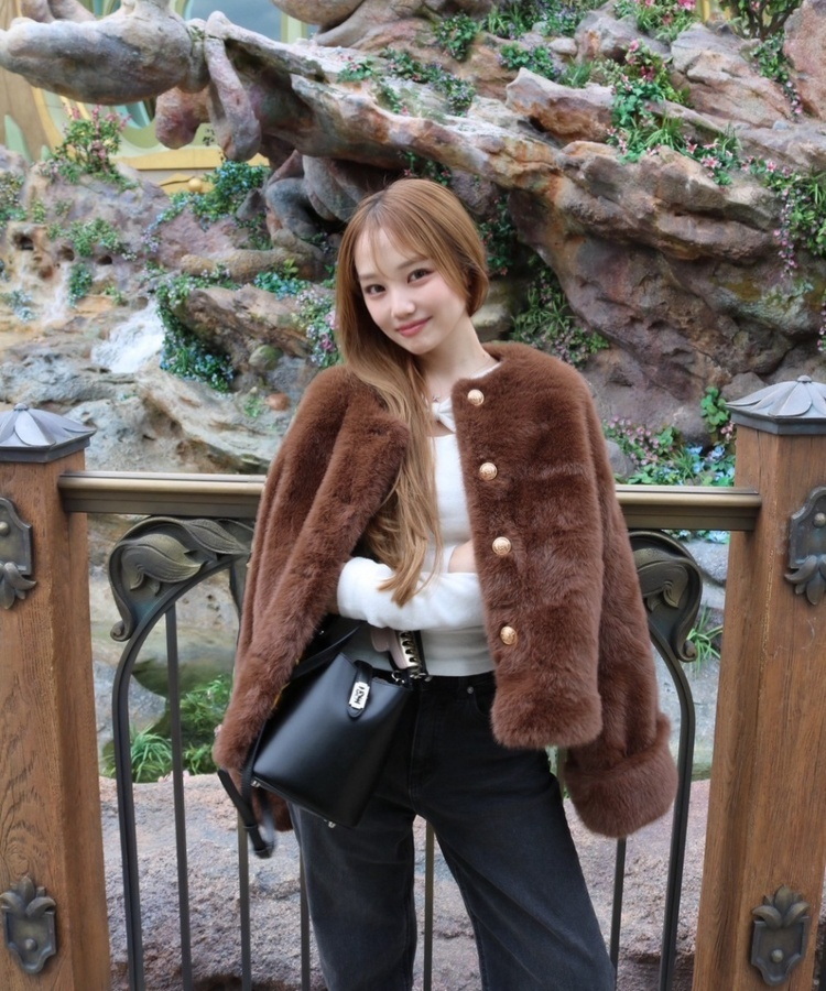 리본 트임 긴팔티셔츠 아이보리