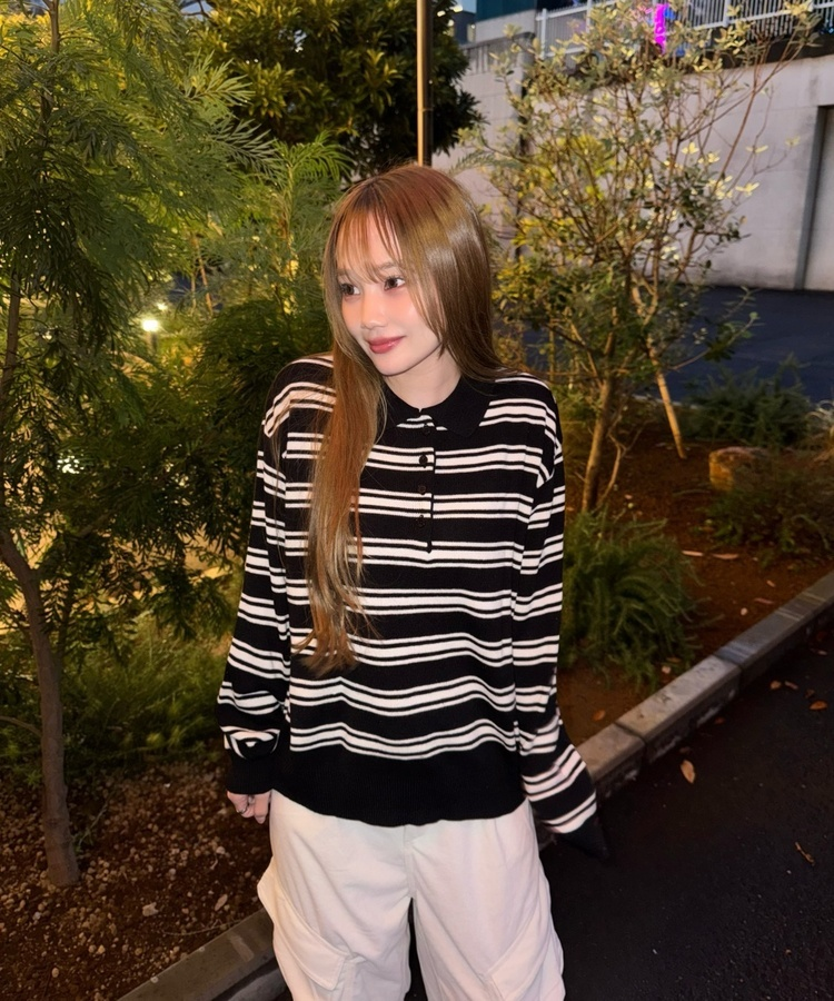 루즈핏 카라 스트라이프 니트 블랙