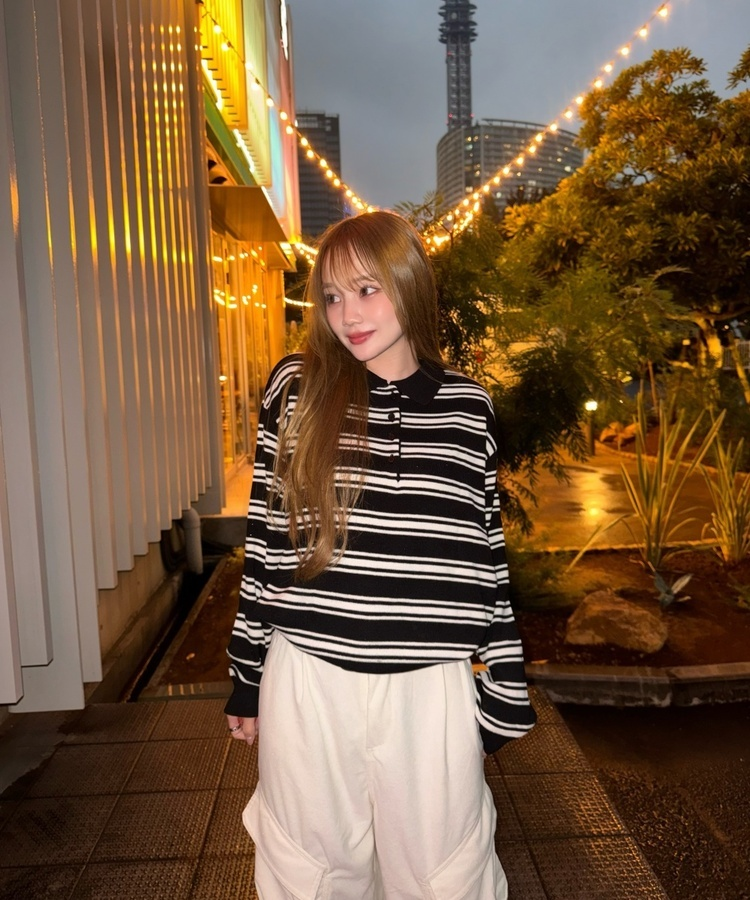 루즈핏 카라 스트라이프 니트 블랙