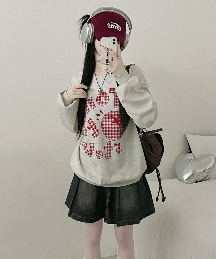 기모버전스윗토마토체크레터링프린팅벌룬박스핏맨투맨 오트밀