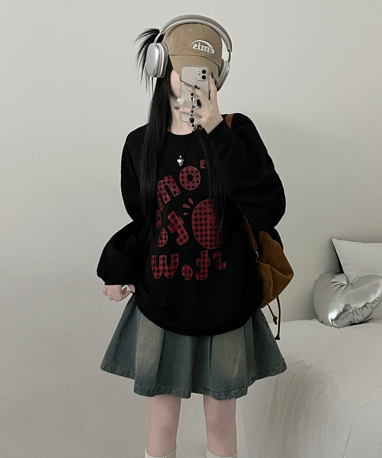 기모버전스윗토마토체크레터링프린팅벌룬박스핏맨투맨 블랙