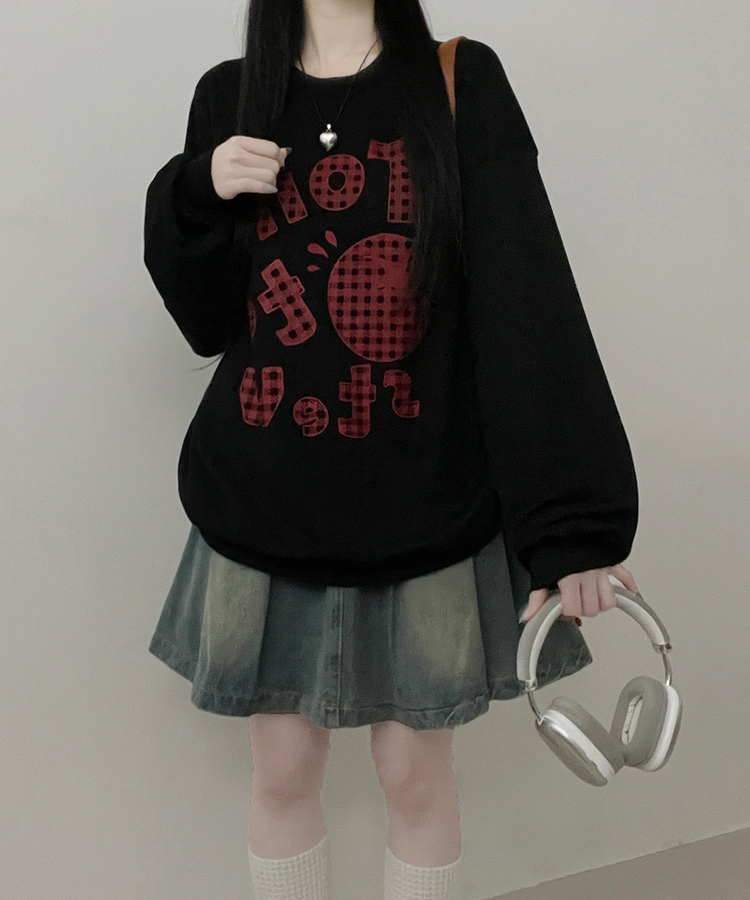 기모버전스윗토마토체크레터링프린팅벌룬박스핏맨투맨 블랙