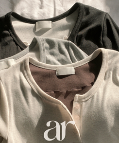 （華奢見えシルエット／レイヤード風♥）   配色ウェーブ レイヤード風 プラケット付きロンT