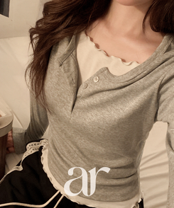 （華奢見えシルエット／レイヤード風♥）   配色ウェーブ レイヤード風 プラケット付きロンT GRAY