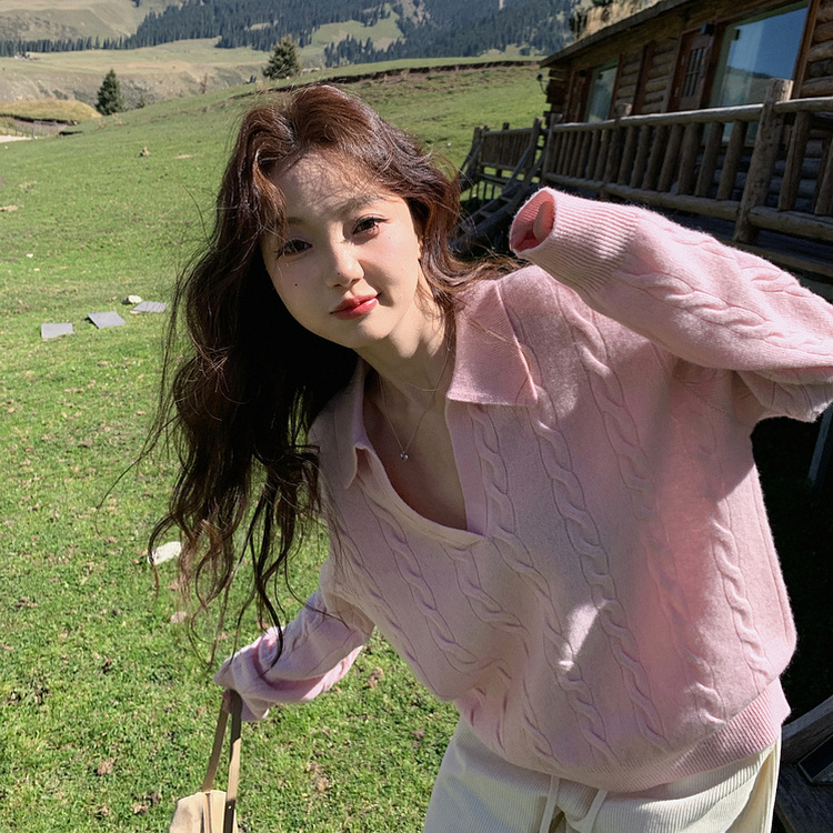 트임 카라 꽈배기니트