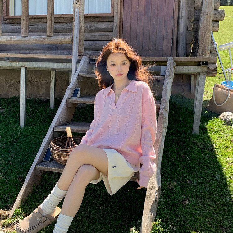 트임 카라 꽈배기니트