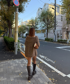 オーバーオフショルダーロングニット BROWN