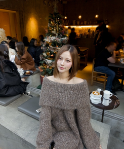 オーバーオフショルダーロングニット BROWN