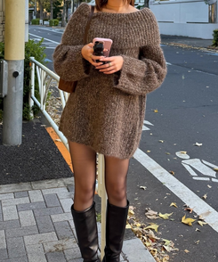 オーバーオフショルダーロングニット BROWN