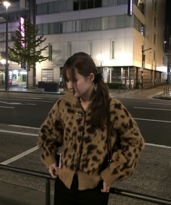 호피 지퍼 가디건 카멜