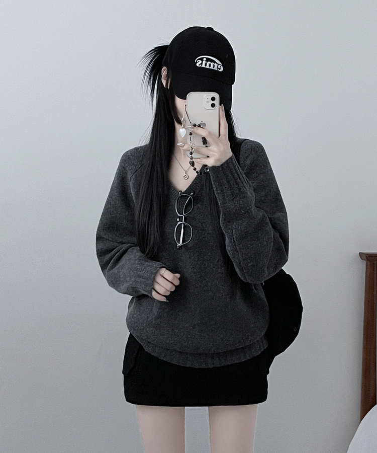 브이넥도톰무지나그랑루즈핏울니트 차콜