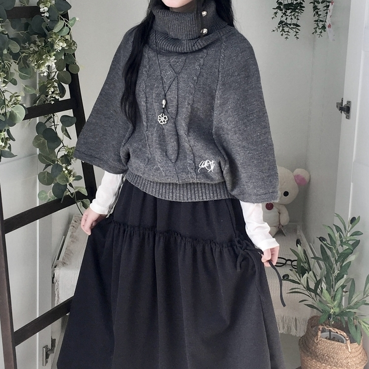 달빛천사 자수 꽈배기 빈티지 대장 모리걸 실버버튼 판초 터틀넥 케이프 망토 니트 그레이