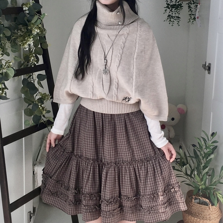 달빛천사 자수 꽈배기 빈티지 대장 모리걸 실버버튼 판초 터틀넥 케이프 망토 니트 베이지