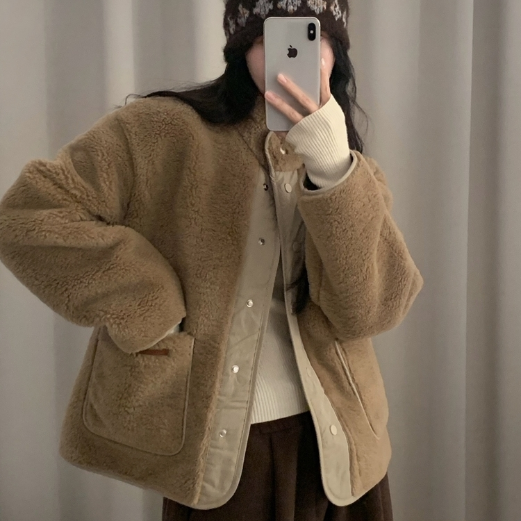 버터 플리스 양털 가죽패치 오버핏 덤블 배색 점퍼 자켓 베이지