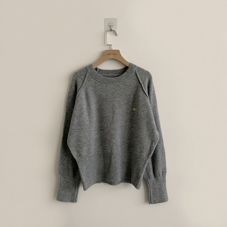 라라 라운드 허리잘록 와펜 가을 긴팔 니트 루즈핏 겨울 상의 데일리 오버핏 긴팔티