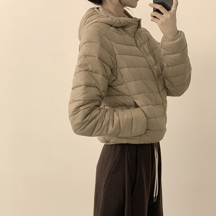 데일리한 무드의 빵빵 겨울 긴팔 데일리 웰론 하이넥 후드 패딩 아우터 경량패딩 오버핏 점퍼 베이지