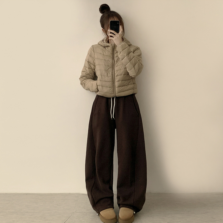 데일리한 무드의 빵빵 겨울 긴팔 데일리 웰론 하이넥 후드 패딩 아우터 경량패딩 오버핏 점퍼 베이지