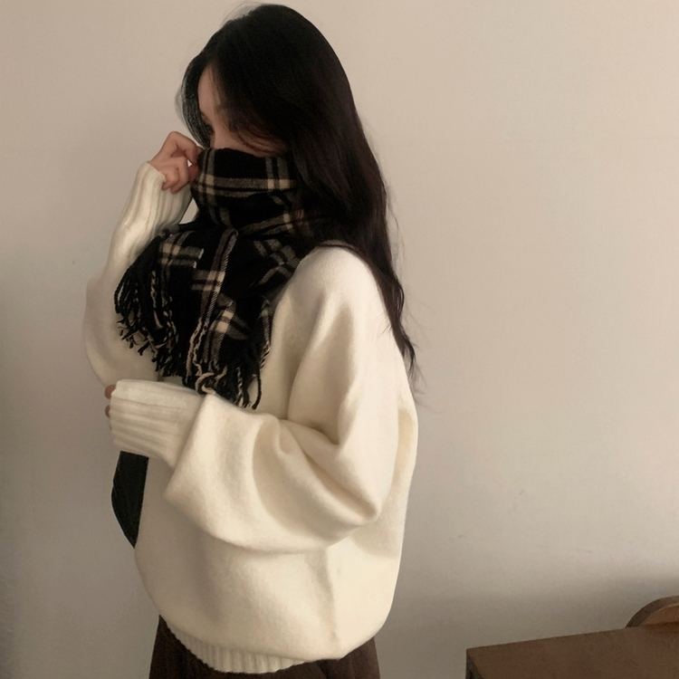 윈터 데일리 나그랑 라운드 루즈핏 울 긴팔니트 화이트