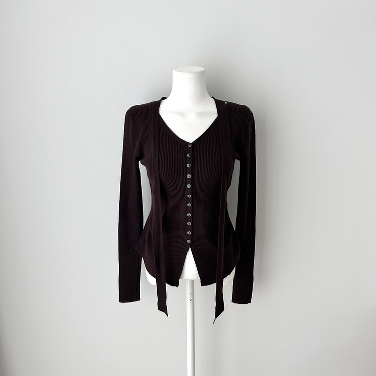 【タイ付き】シャーリングリブニットTシャツ