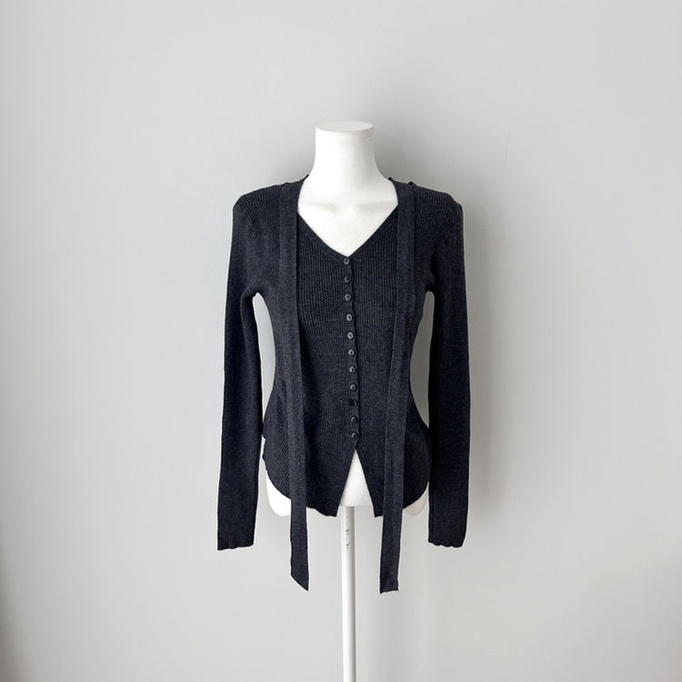 【タイ付き】シャーリングリブニットTシャツ