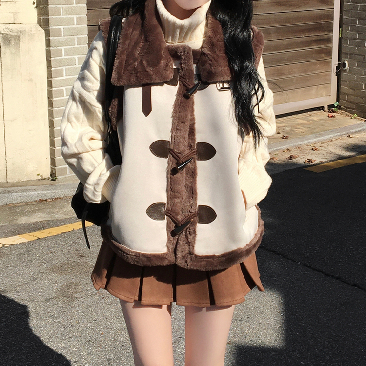 체스넛 스웨이드 퍼 하이넥 버클 떡볶이 무스탕 베스트 조끼 아이보리