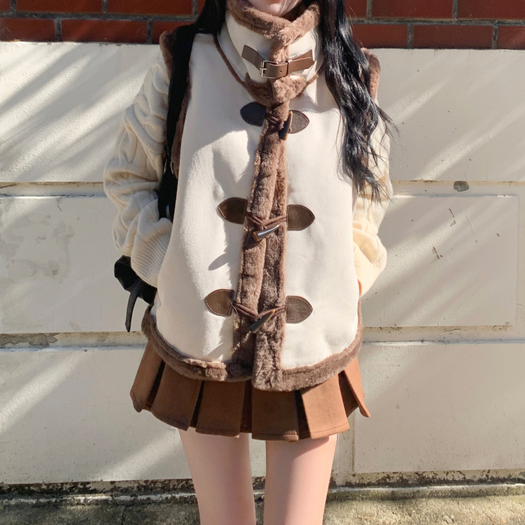 체스넛 스웨이드 퍼 하이넥 버클 떡볶이 무스탕 베스트 조끼 아이보리