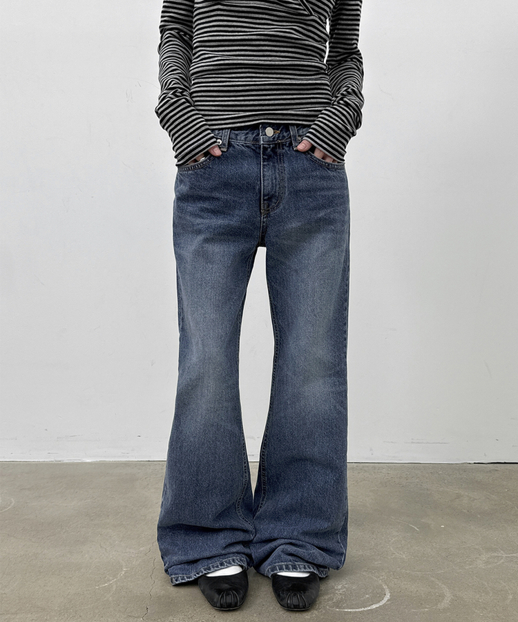 セミブーツカットデニム BLUE