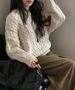 ケーブルウールニット IVORY