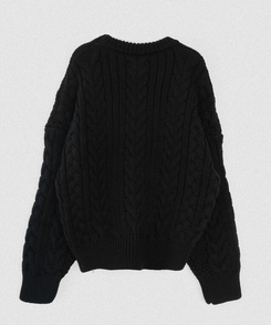 ケーブルウールニット