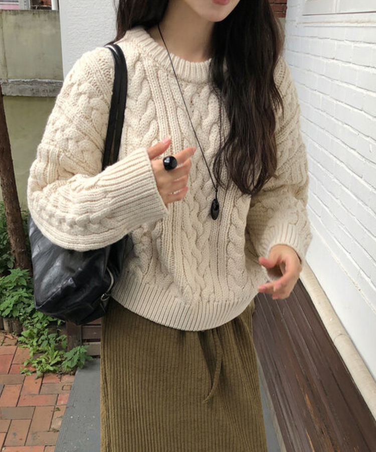 ケーブルウールニット IVORY