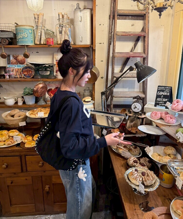 【4次完売❤️MADE】 CRBワッペントレーナー NAVY