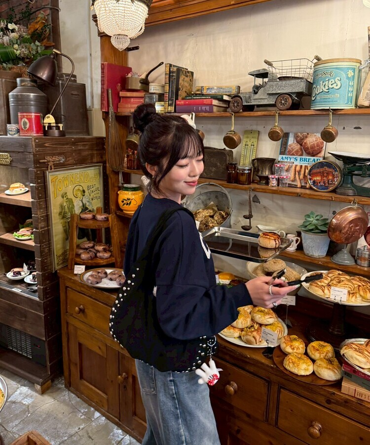 【4次完売❤️MADE】 CRBワッペントレーナー NAVY