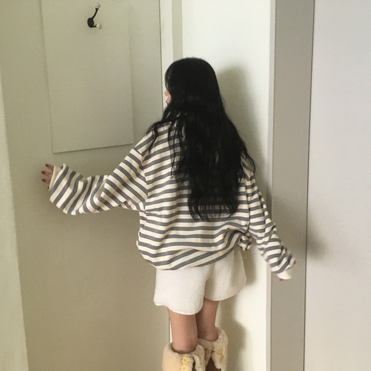 후드 스트라이프 루즈핏 긴팔 티셔츠 소라