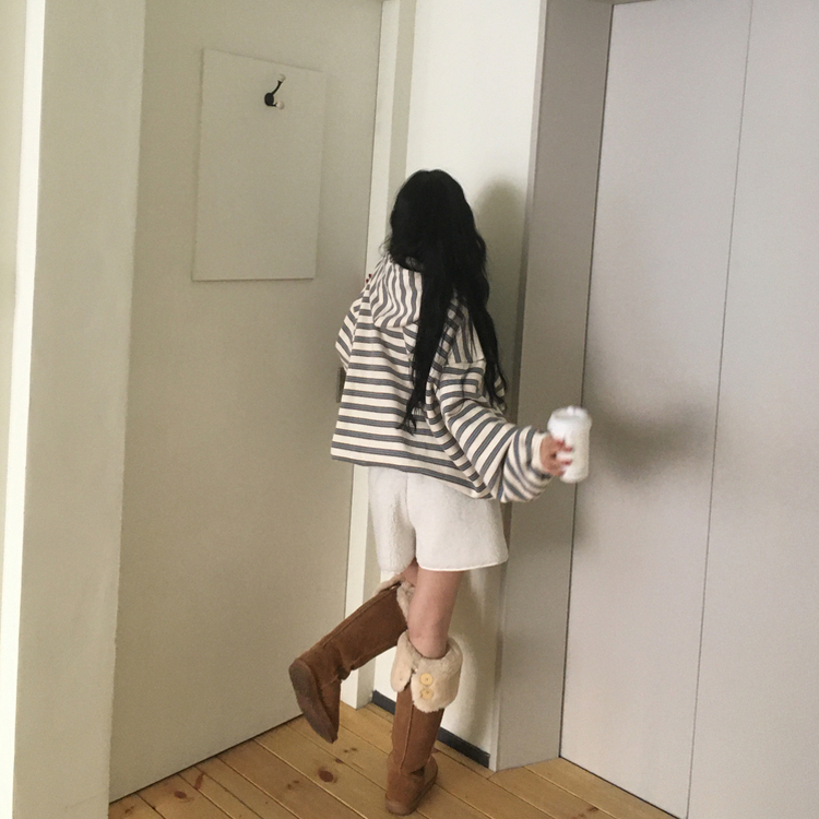 후드 스트라이프 루즈핏 긴팔 티셔츠 소라