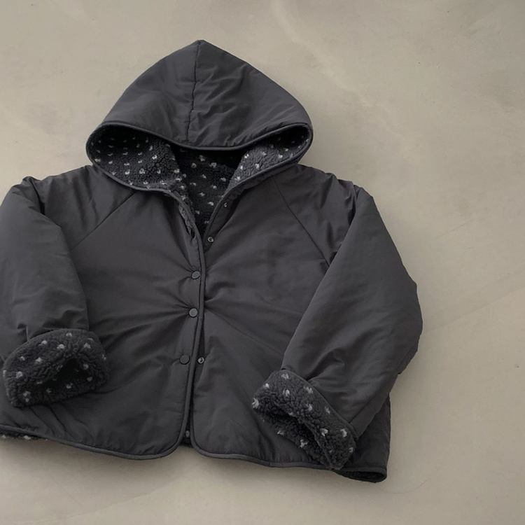 양면으로 착용가능한뽀글이 도트 리버시블 후드 후리스 아방핏 점퍼