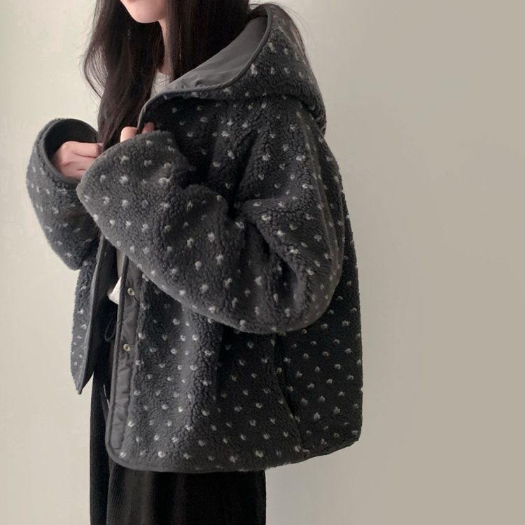 양면으로 착용가능한뽀글이 도트 리버시블 후드 후리스 아방핏 점퍼