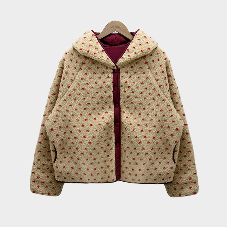 양면으로 착용가능한뽀글이 도트 리버시블 후드 후리스 아방핏 점퍼