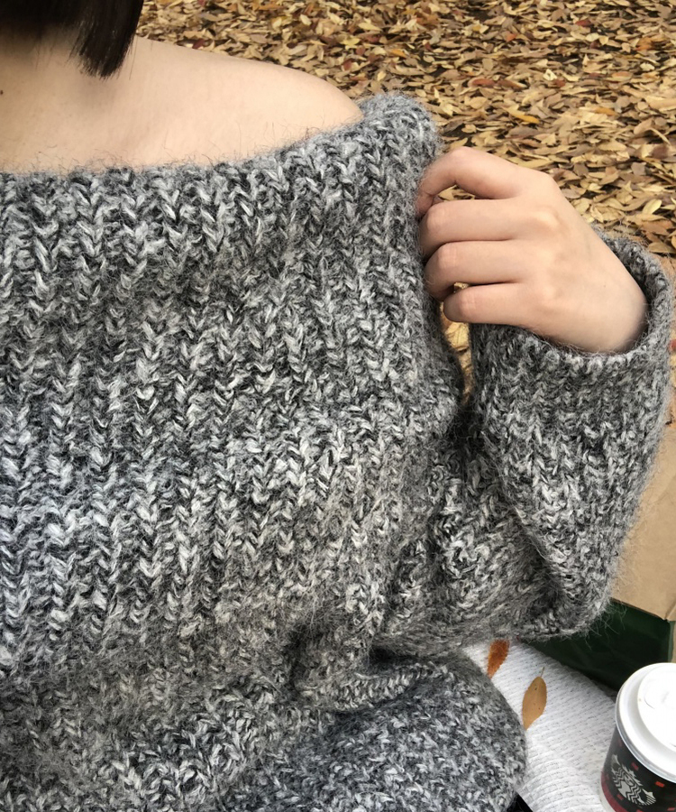 앙고라 오프 롱 니트 그레이