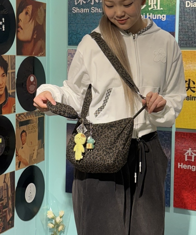 호피 키링 빈티지 미니 숄더백 차콜