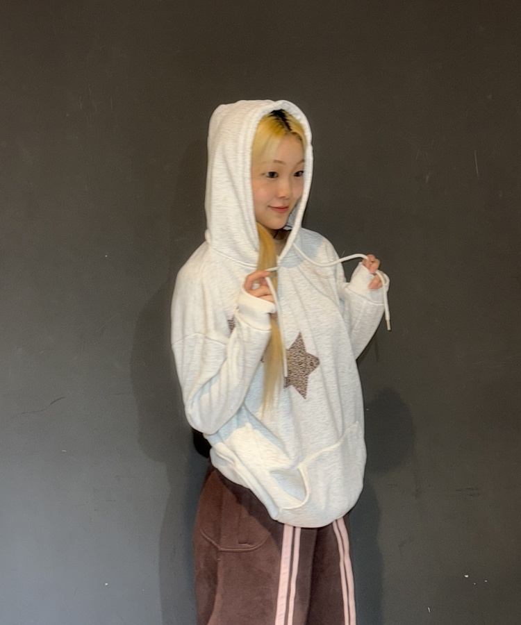 (기모)투스타 레오파드 별패치 후드 아이보리