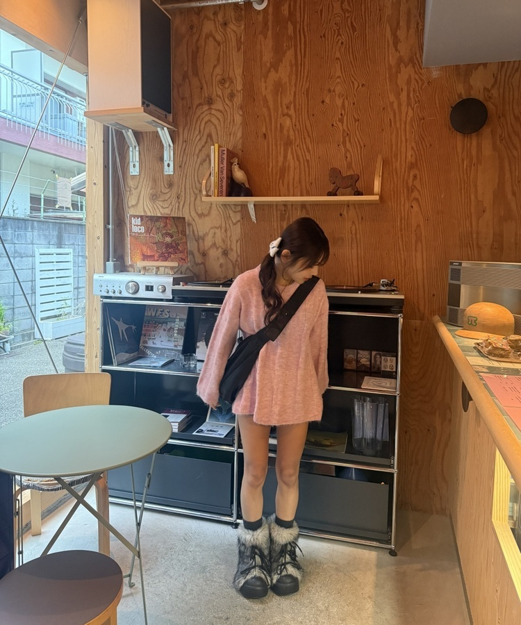 レザーショルダークロスバック BLACK