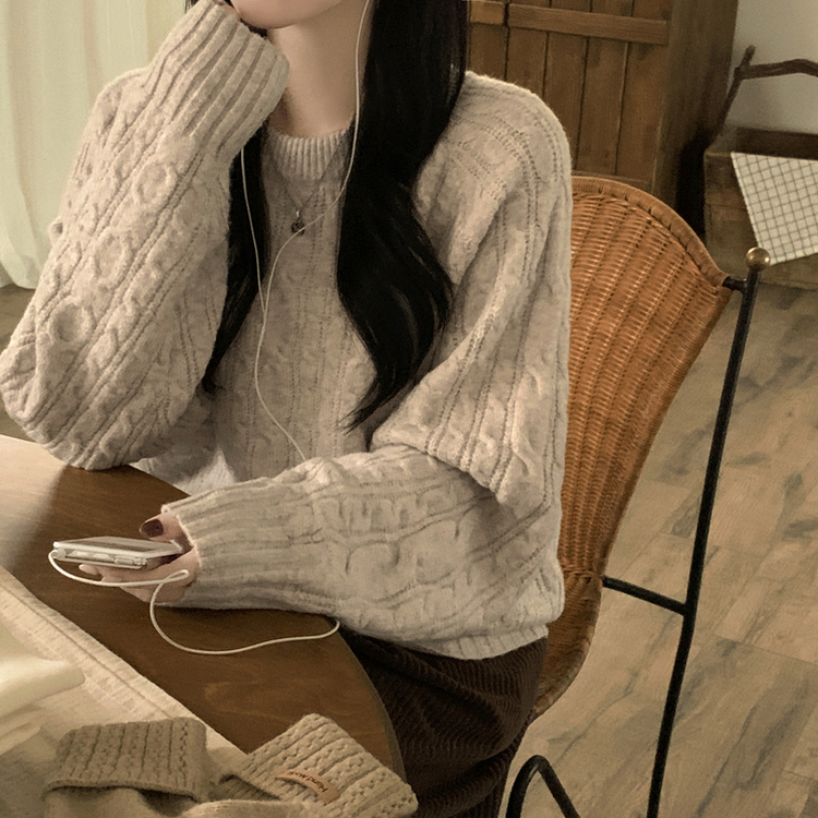 도톰 폭닥 꽈배기 케이블 라운드 오버핏 겨울 울니트 빅사이즈 베이지