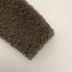 ウールハイネックスエードムートンジャンパー