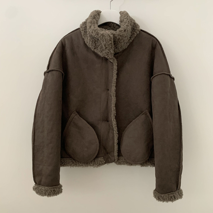 ウールハイネックスエードムートンジャンパー