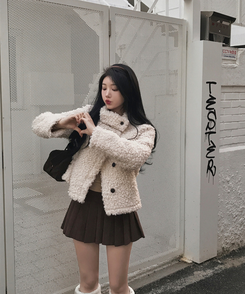 ムードハイネックボタンムートンジャケット BEIGE