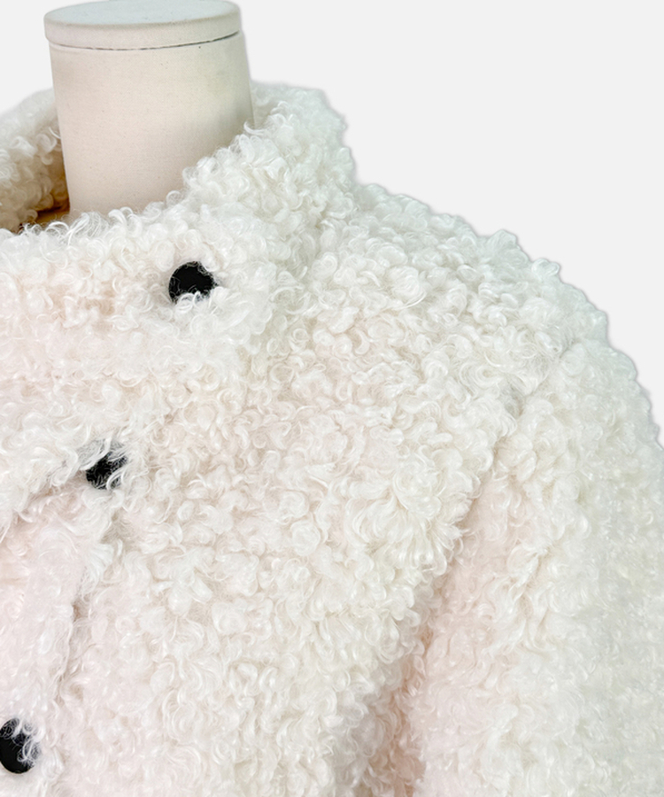 ムードハイネックボタンムートンジャケット