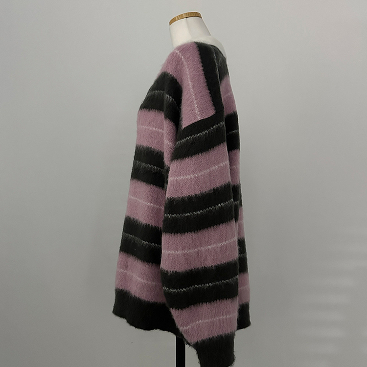 ストライプバイカラーアンゴラニット