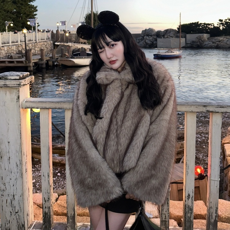 フェイクファージャケット BEIGE