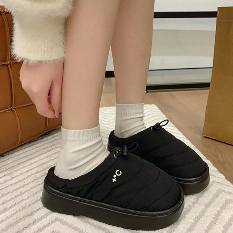 ウィンタークッションサンダル BLACK