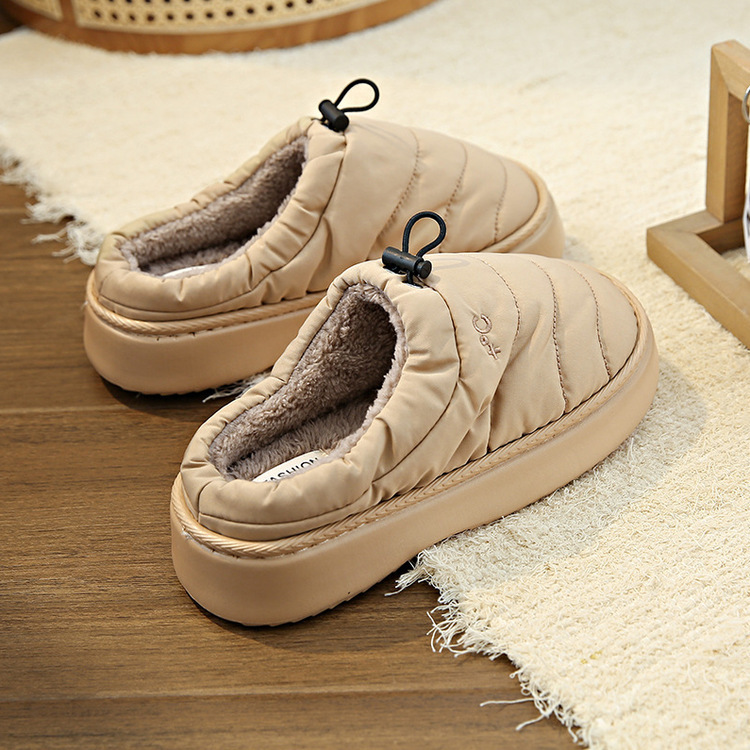 ウィンタークッションサンダル